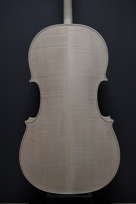 Violoncel Nr. 24 - Instrument alb