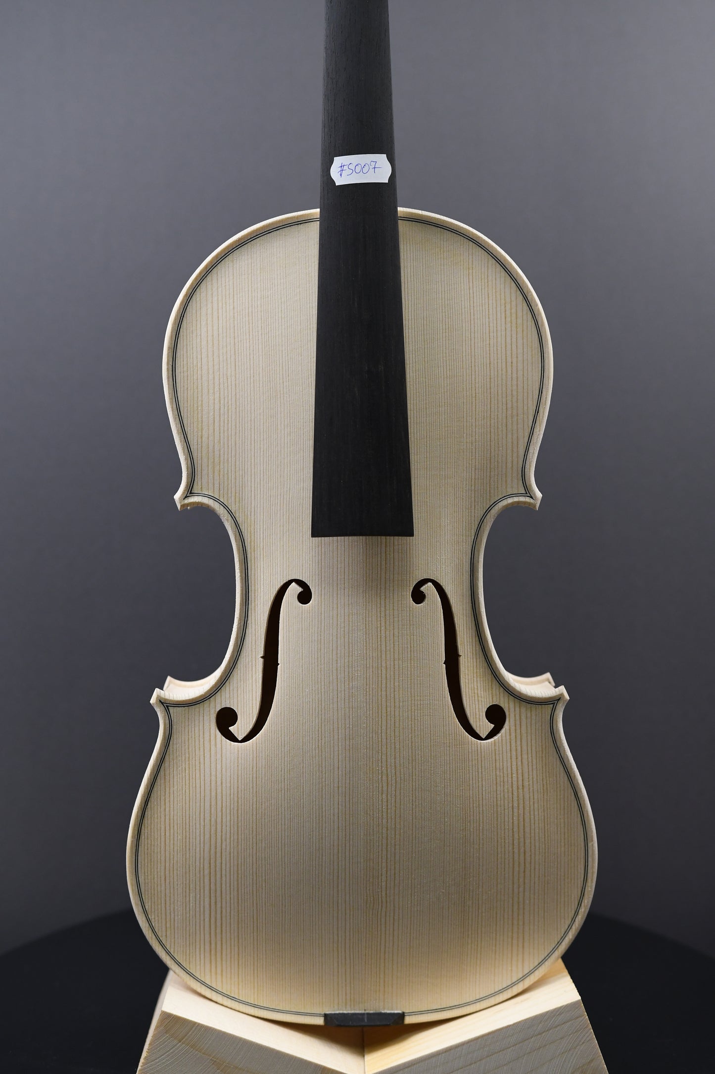 Vioară Nr. 7 - Instrument alb