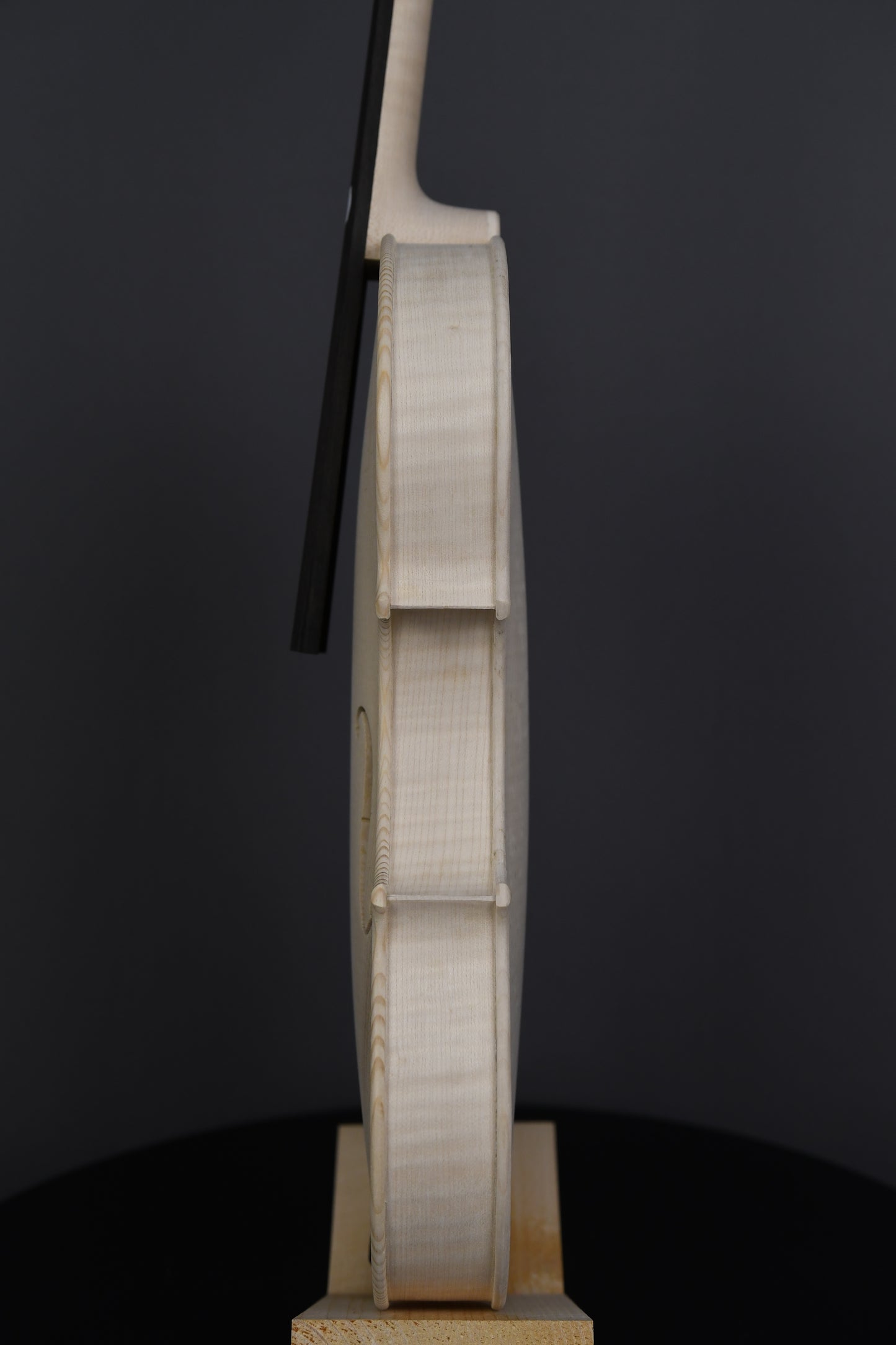 Vioară Nr. 19 - Instrument alb