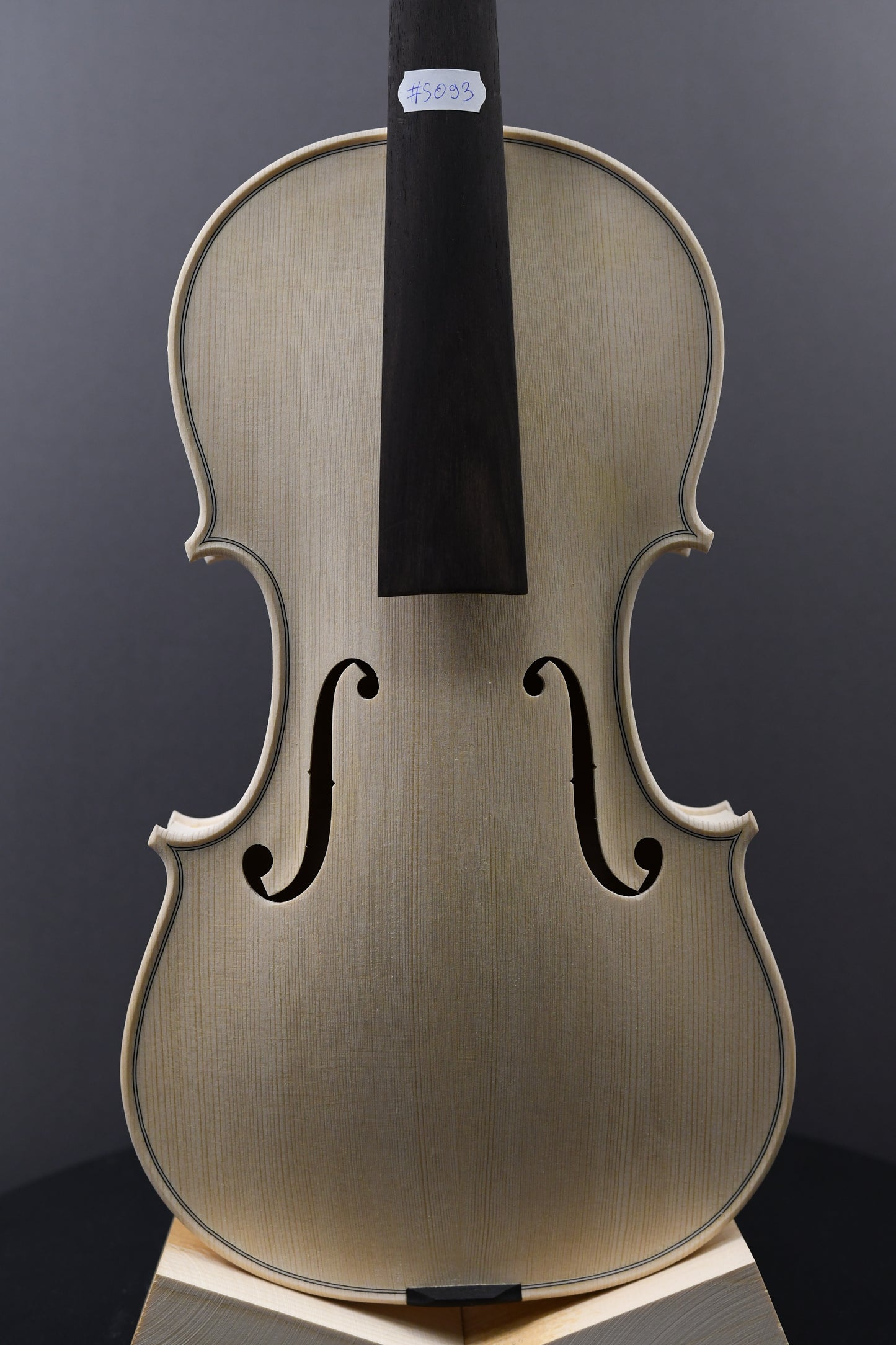 Vioară Nr. 93 - Instrument alb