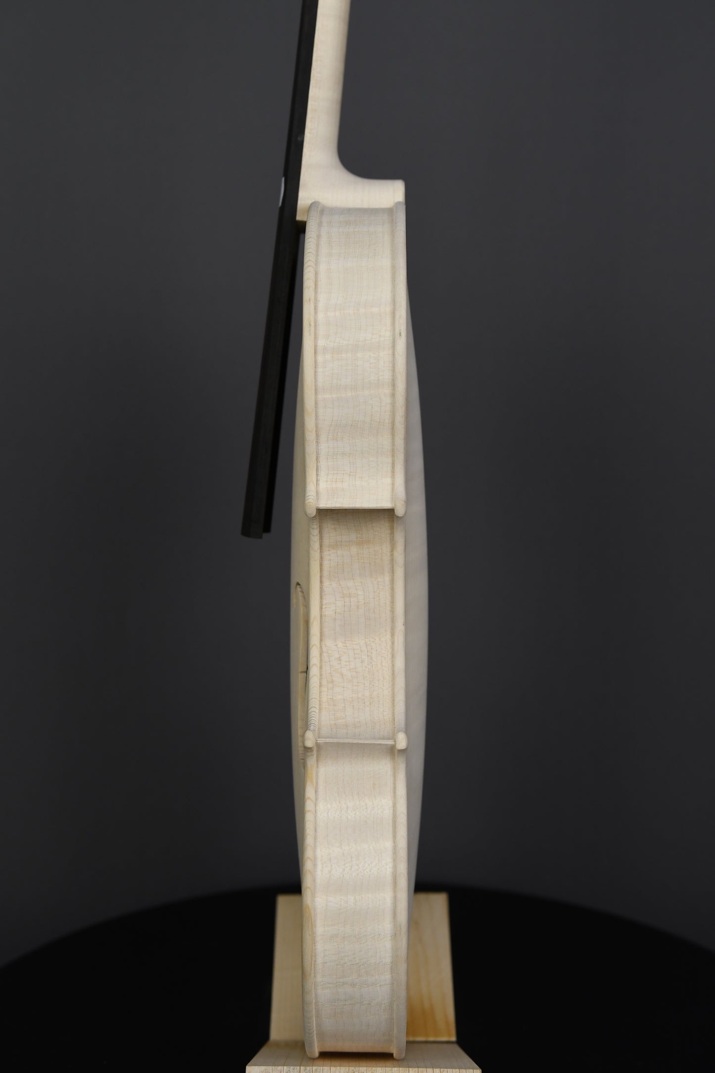 Vioară Nr. 103 - Instrument alb