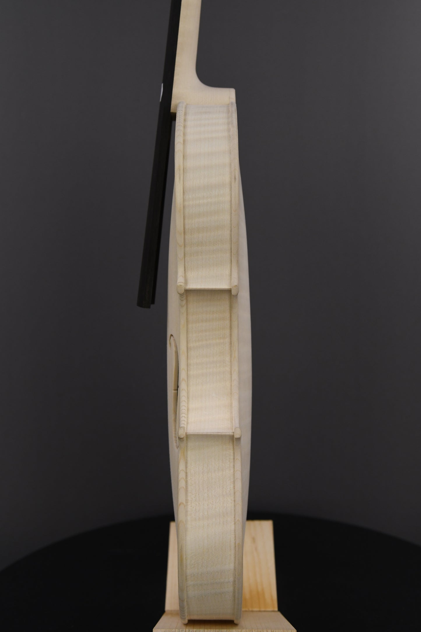 Vioară Nr. 120 - Instrument alb