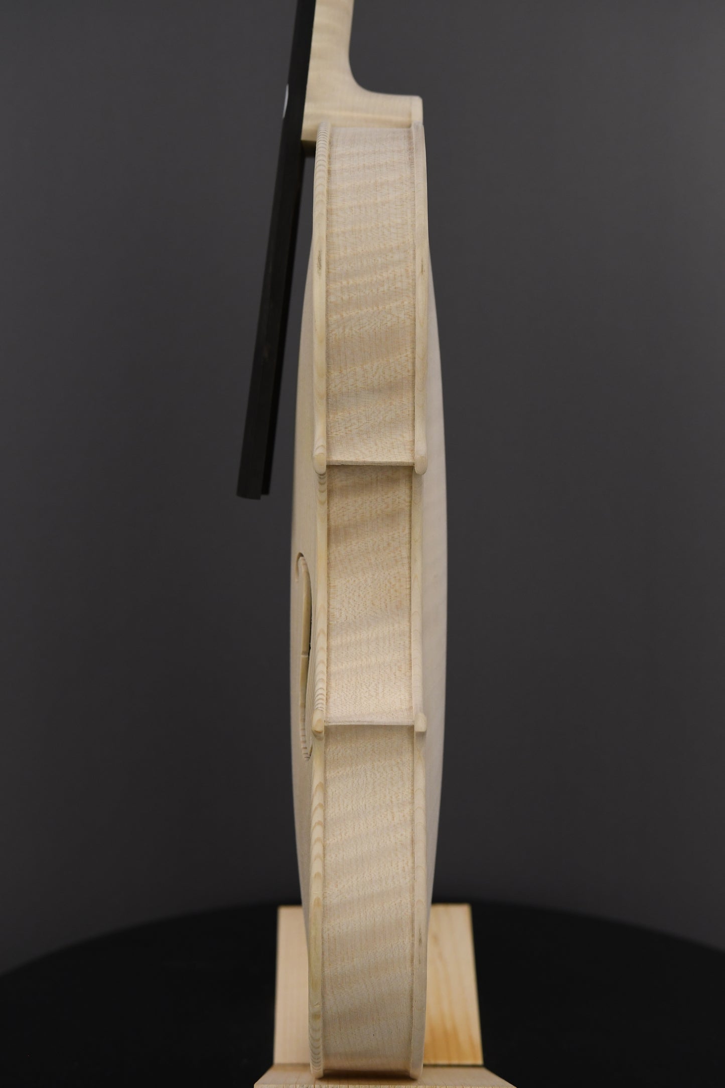 Vioară Nr. 126 - Instrument alb