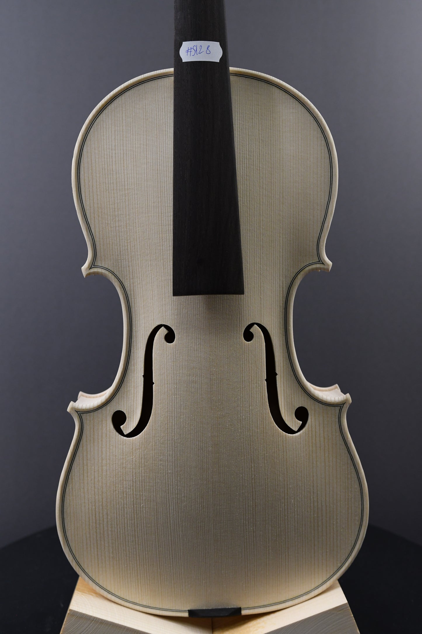 Vioară Nr. 128 - Instrument alb