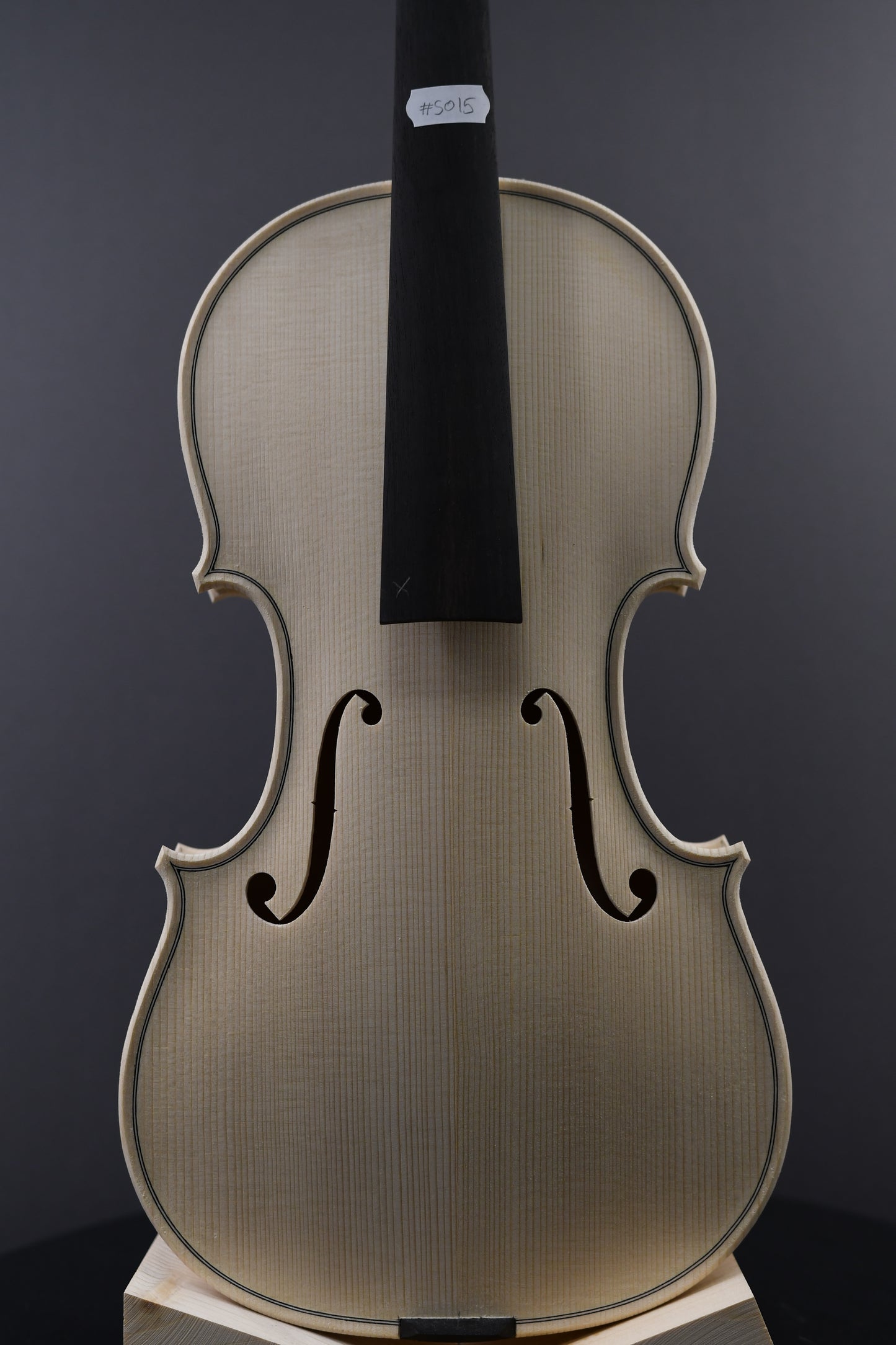 Vioară Nr. 15 - Instrument alb