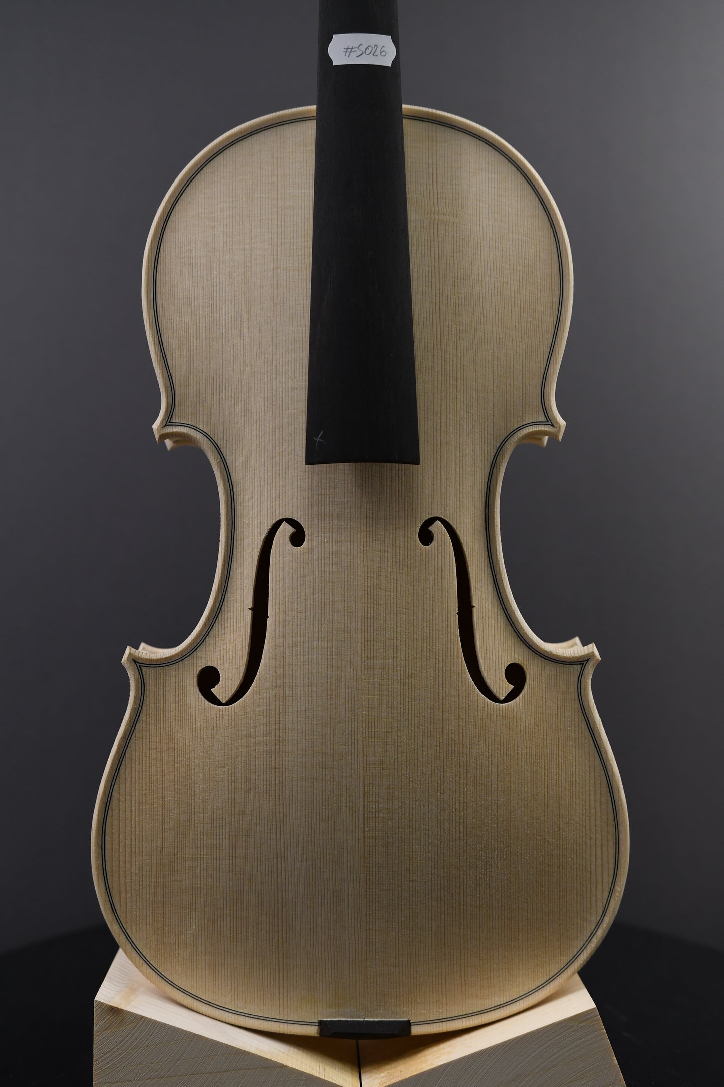 Vioară Nr. 26 - Instrument alb