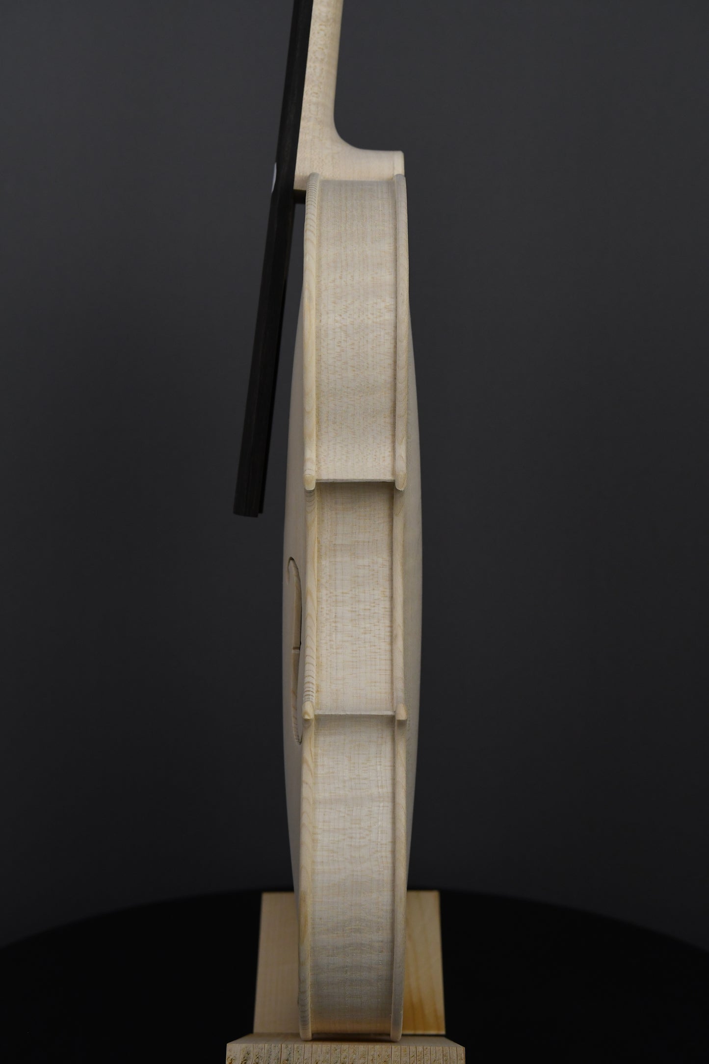 Vioară Nr. 133 - Instrument alb