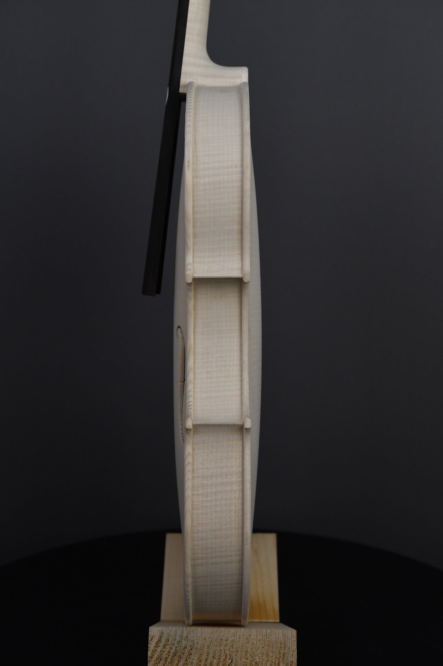 Vioară Nr. 136 - Instrument alb