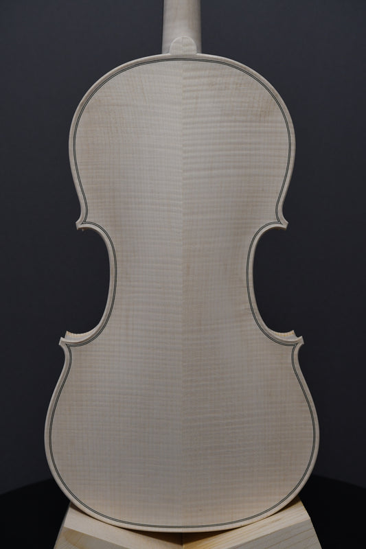 Vioară Nr. 136 - Instrument alb