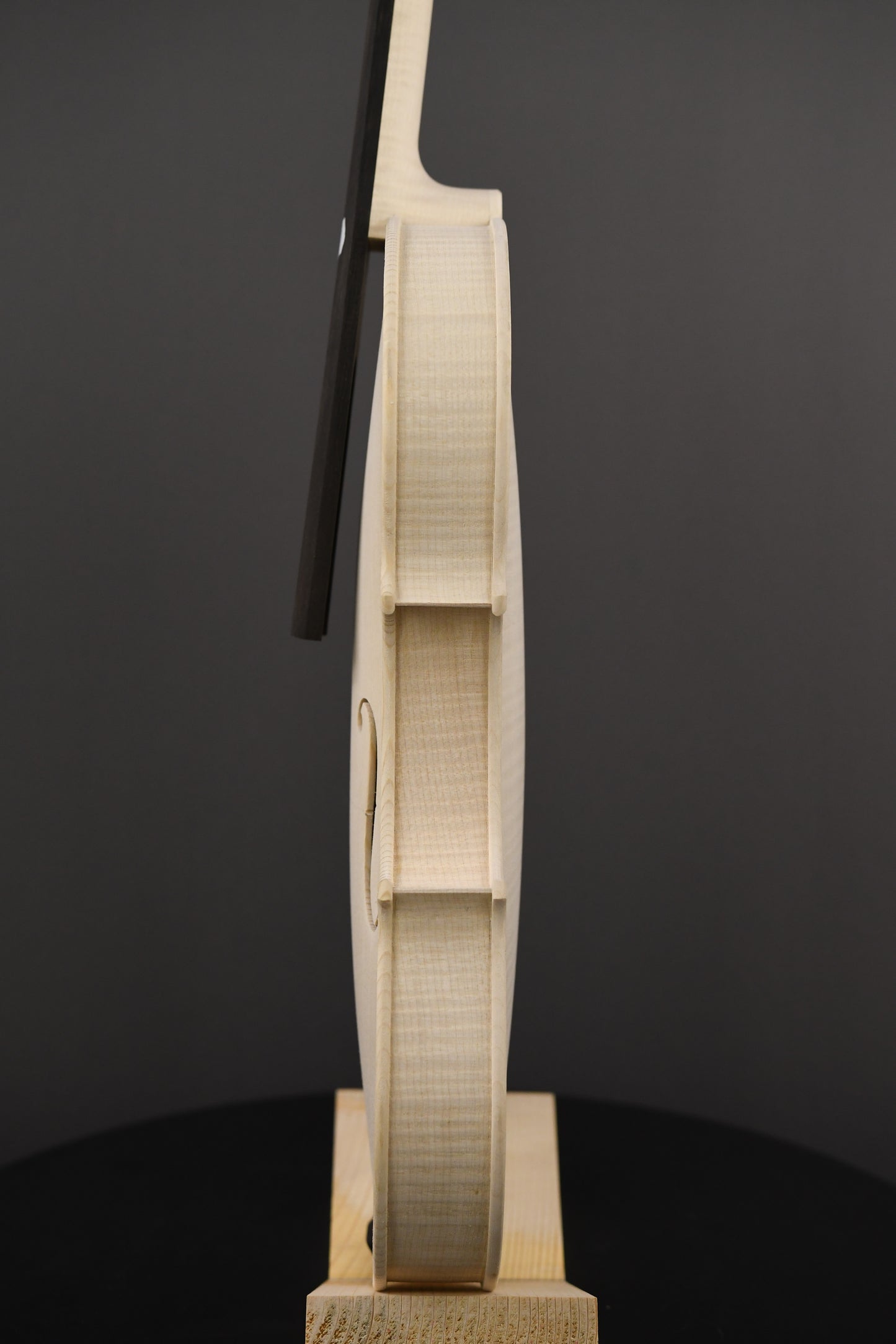 Vioară Nr. 2 - Instrument alb