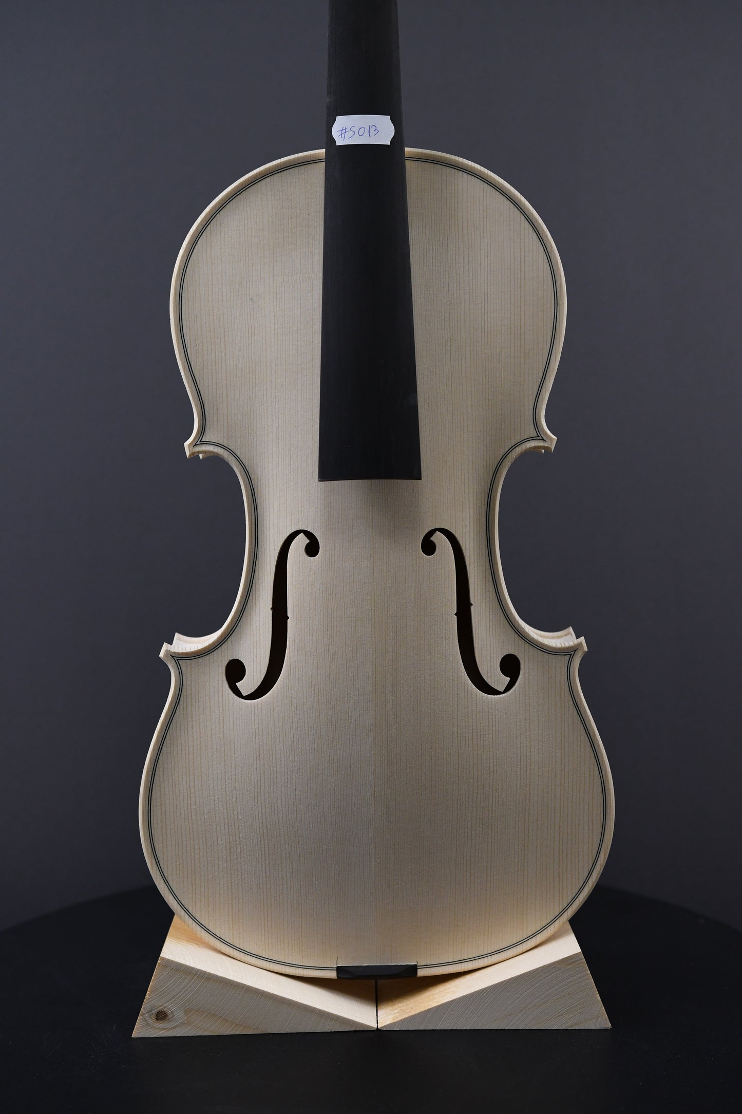 Vioară Nr. 13 - Instrument alb