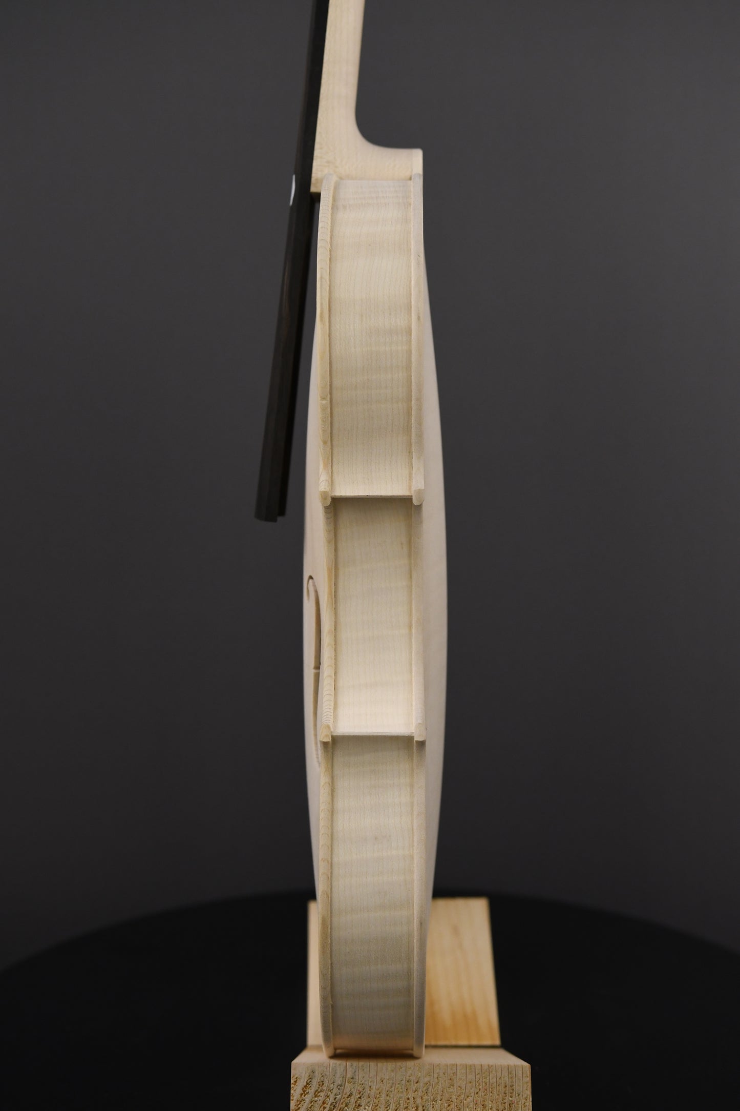 Vioară Nr. 20 - Instrument alb