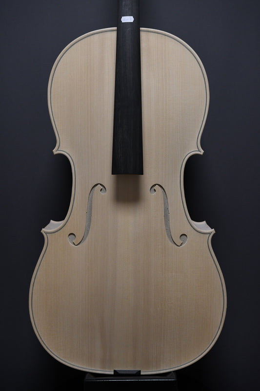 Violoncel Nr. 7 - Instrument alb