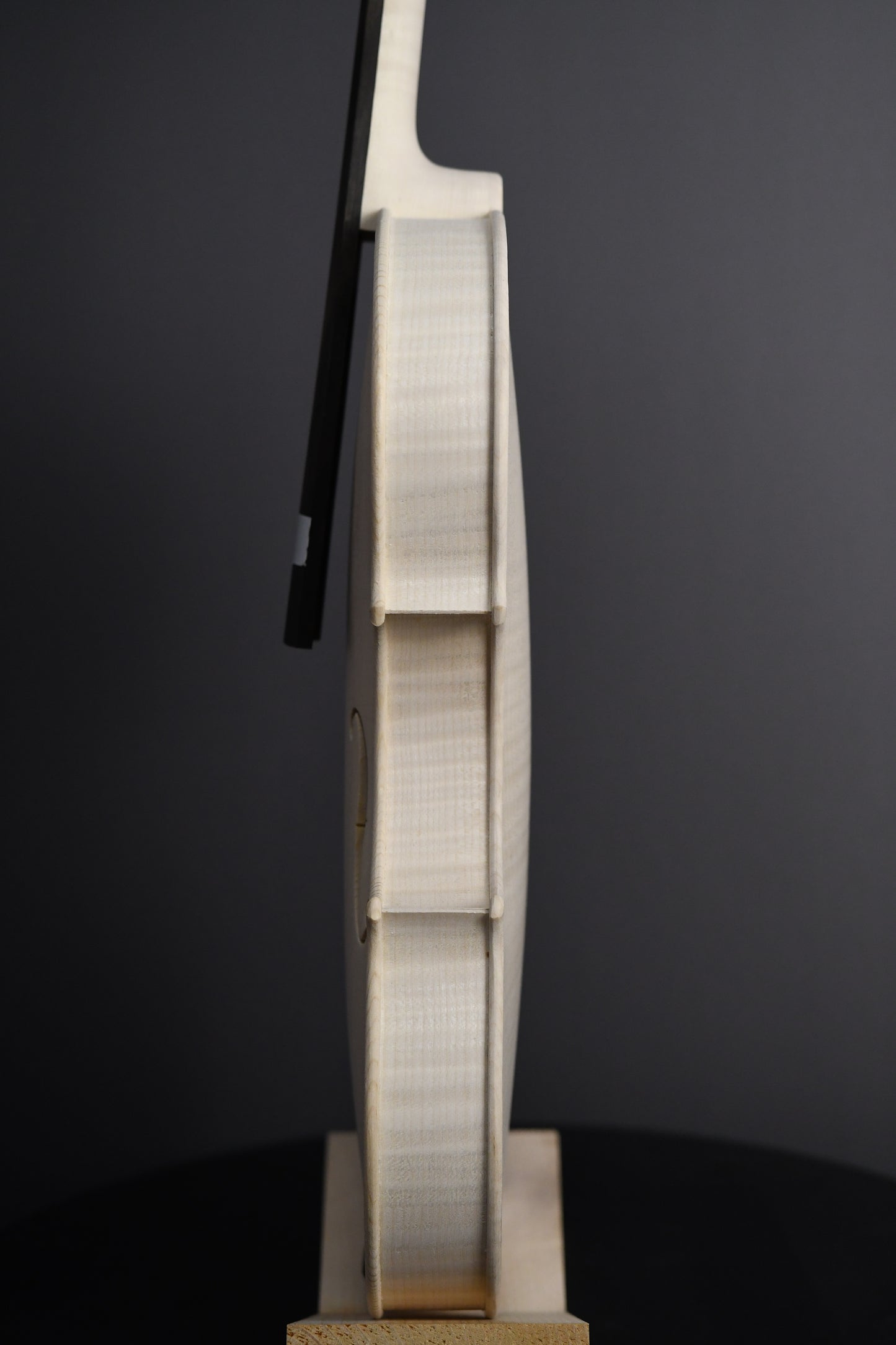 Vioară Nr. 141 - Instrument alb