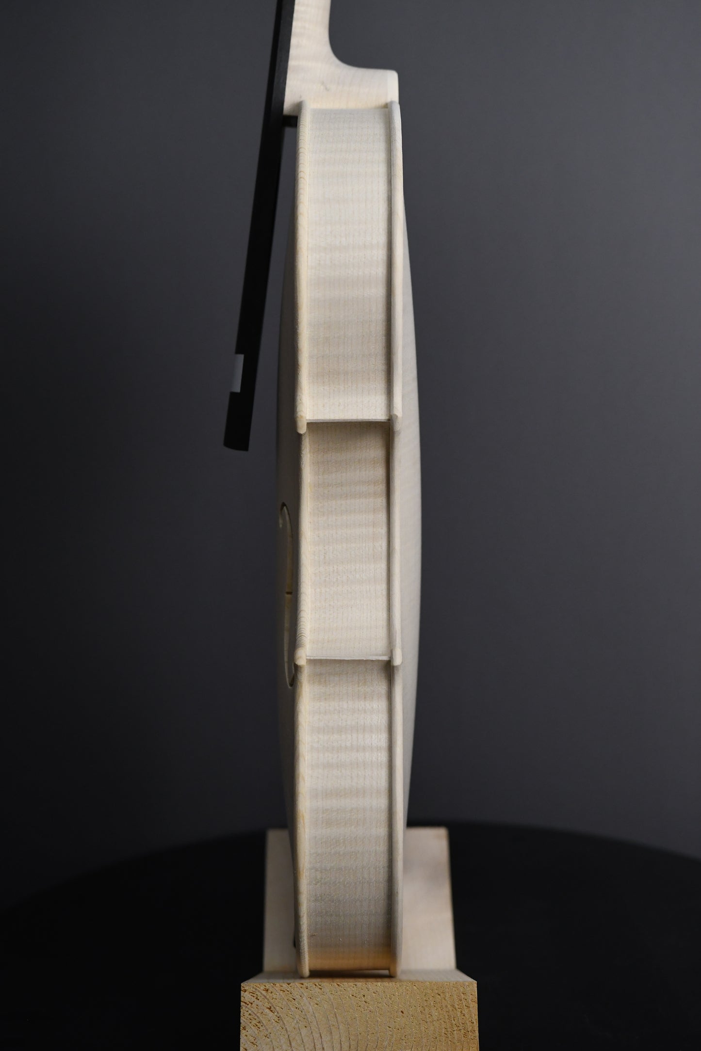 Vioară Nr. 138 - Instrument alb