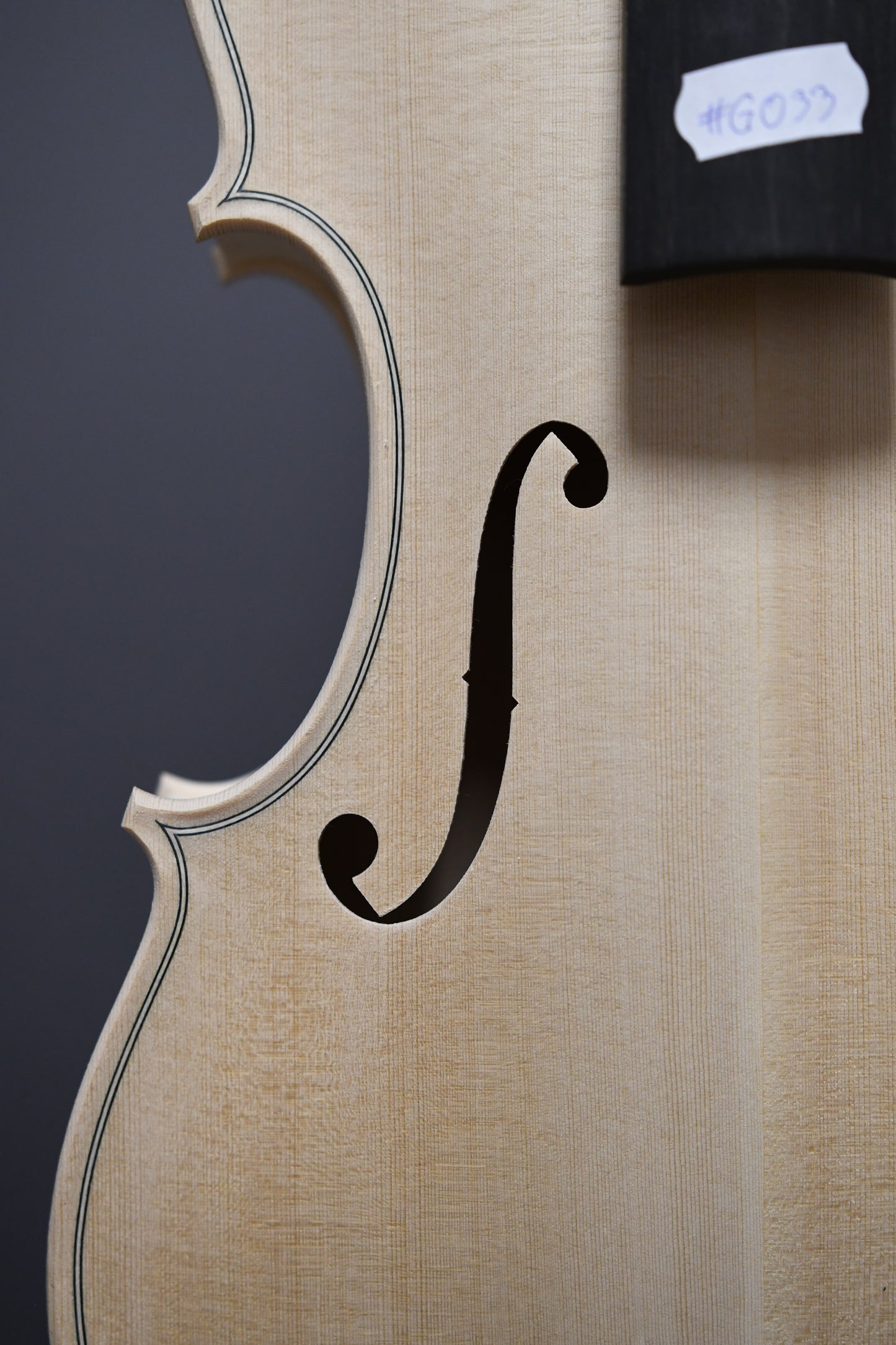 Vioară Nr. 33 - Instrument alb