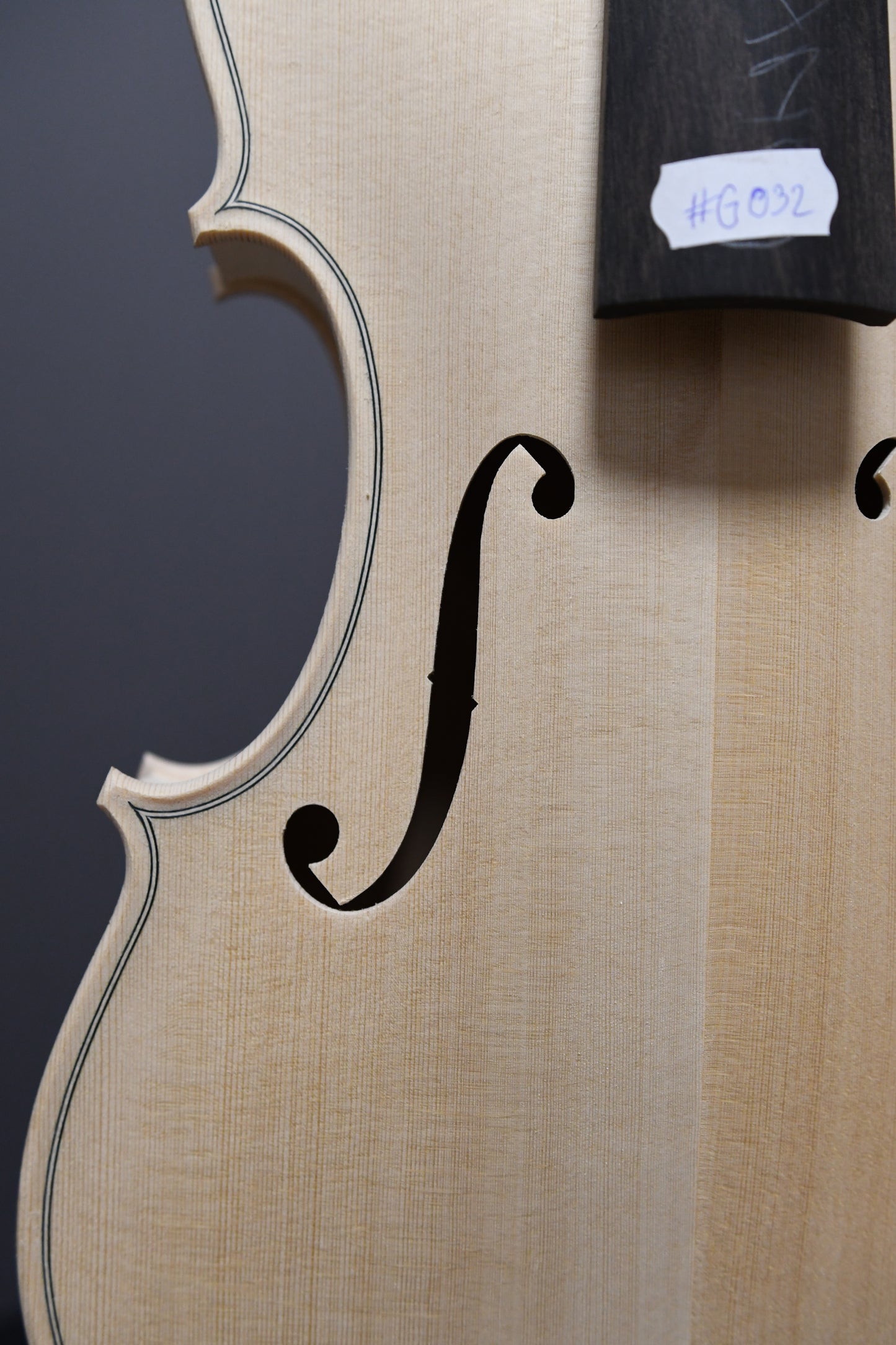 Vioară Nr. 32 - Instrument alb